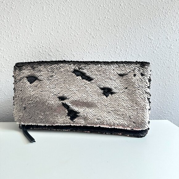 STELLA & DOT | Sequined Margeaux Clutch Purse Folded Envelope Style Bag - Picture 3 of 14